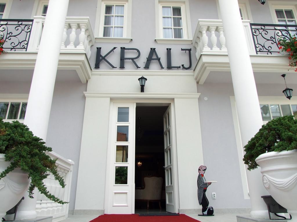 Hotel Kralj Vrnjačka Banja Exteriör bild