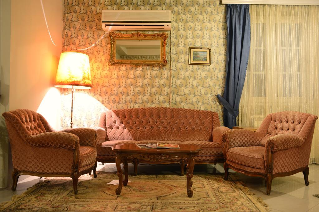 Hotel Kralj Vrnjačka Banja Exteriör bild